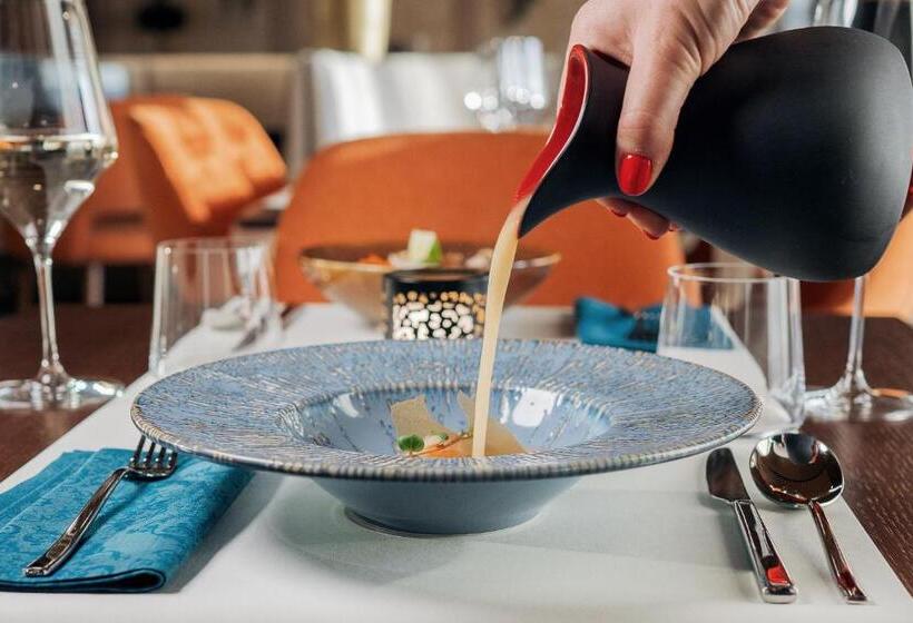 Bordűr Wellness Hotel Superior és Szőnyegmúzeum