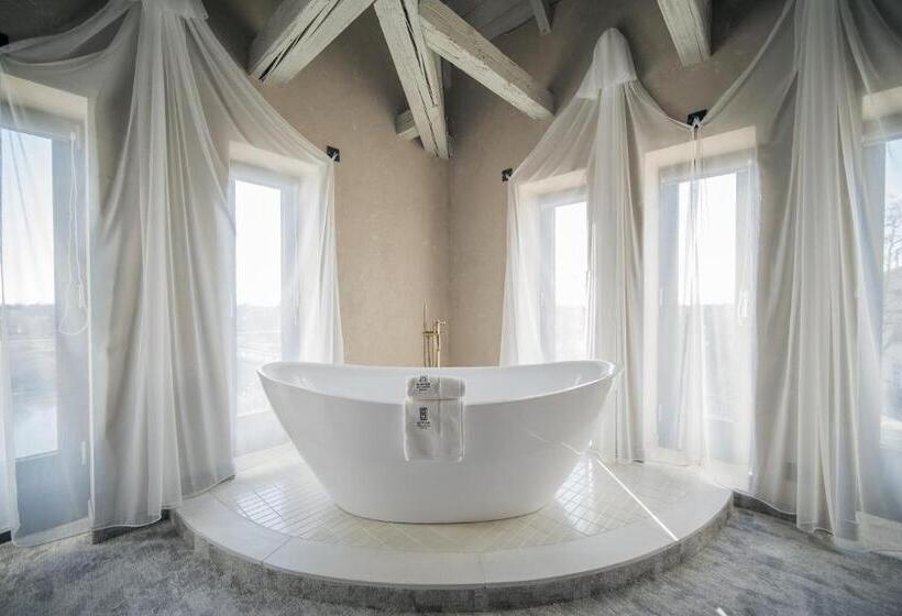 Bordűr Wellness Hotel Superior és Szőnyegmúzeum