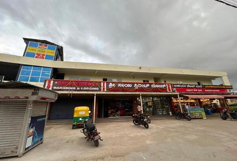 호텔 Collection O Sai Residency Boarding & Lodging