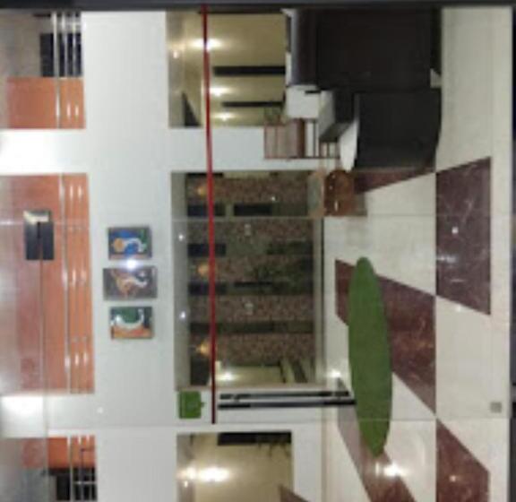 ホテル Girija,junnar