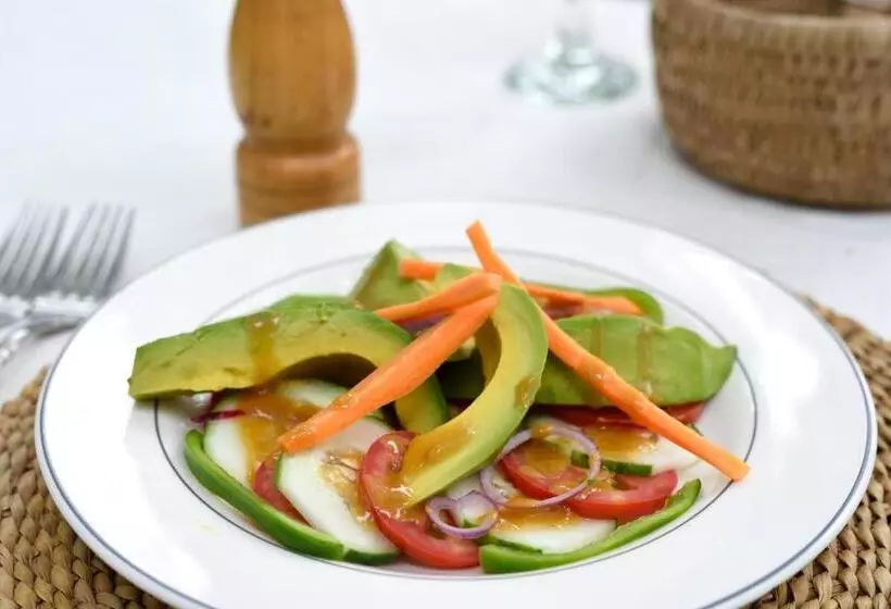 Hotelli Migunga Tented Camp