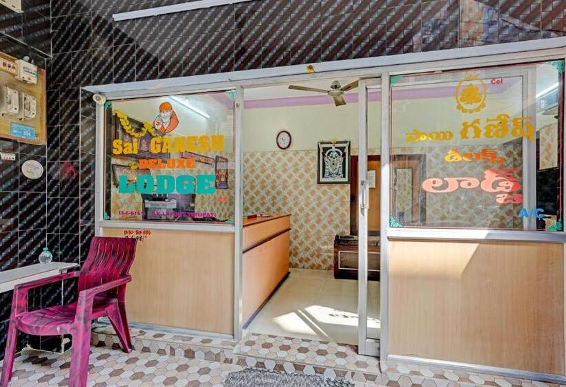 Hôtel Oyo Sai Ganesh Deluxe Lodge