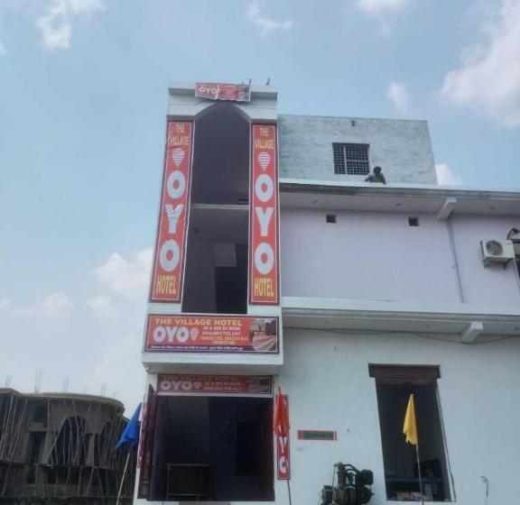 בית מלון כפרי Oyo The Village