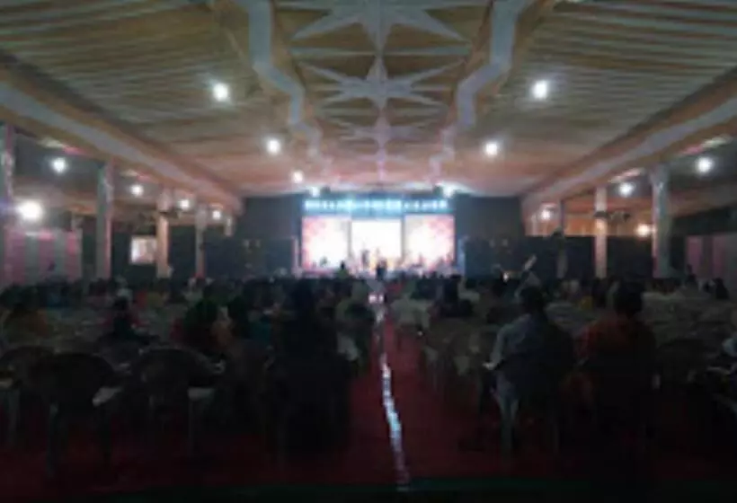 ホテル Paradise, Ahmednagar