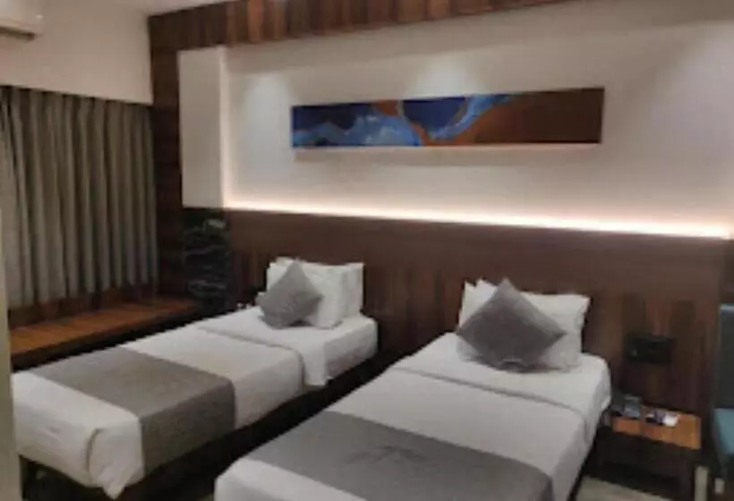 ホテル Paradise, Ahmednagar