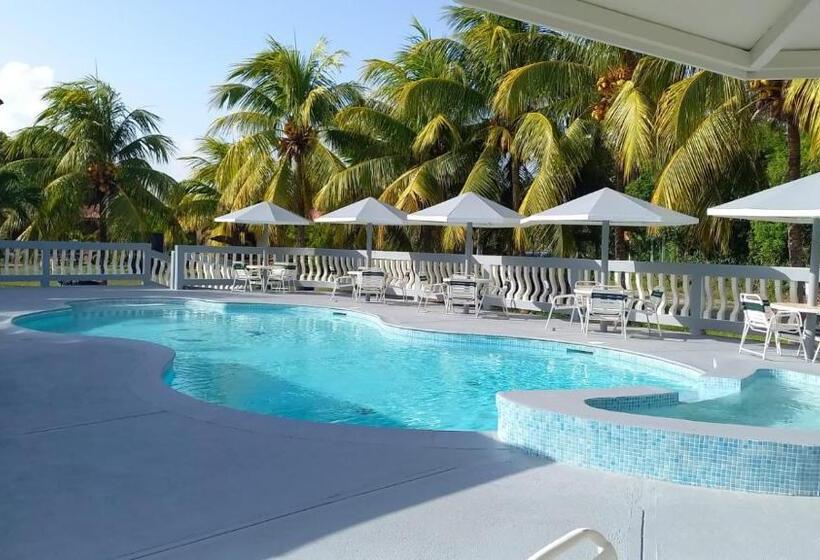 هتل Shores Plantation Cabañas