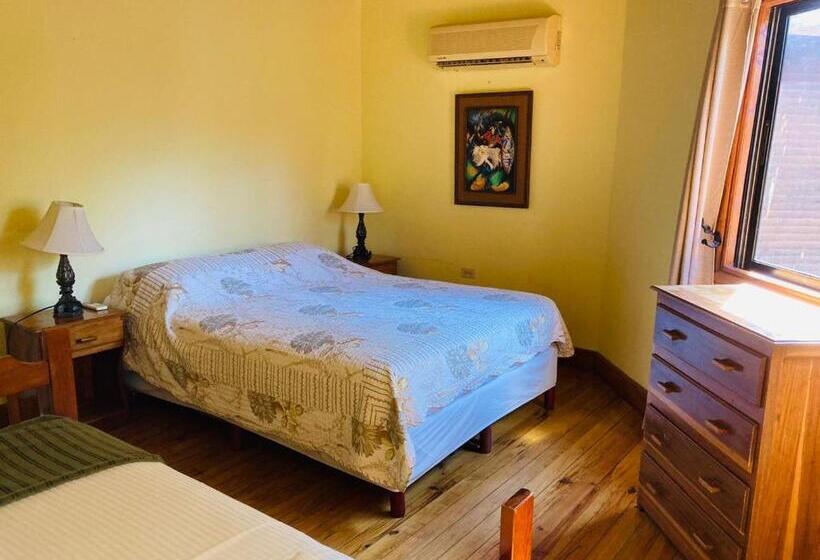 هتل Shores Plantation Cabañas