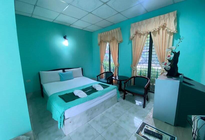 Szálloda Thungtako Resort