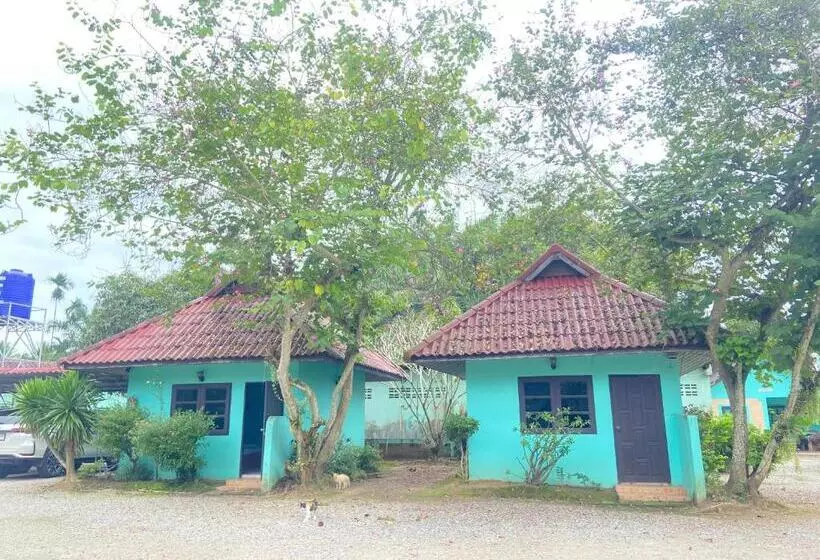 Hotelli Thungtako Resort