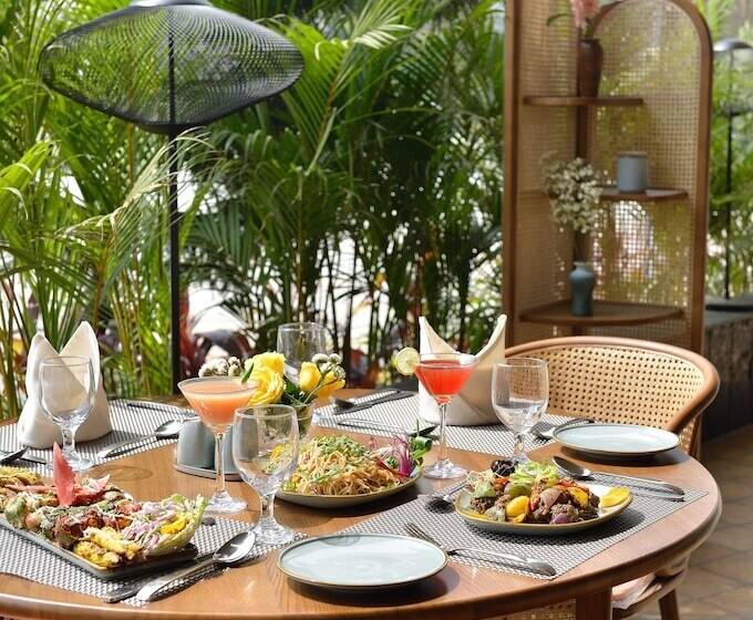 Hotel Urbane By Treat