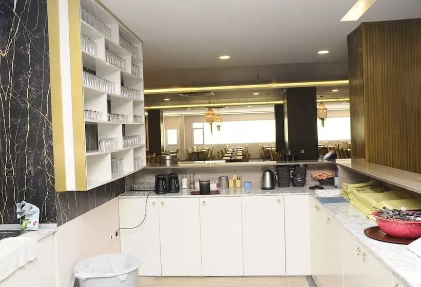 ホテル Yeni Sevcan