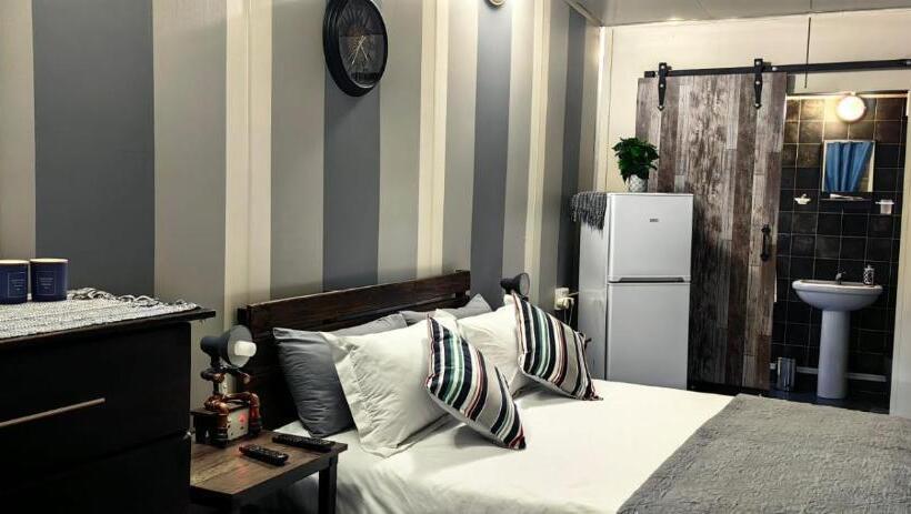 Pension Darmayhouse Guest House