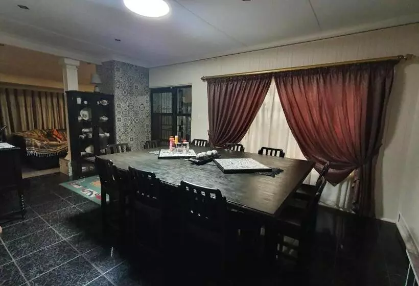 Majatalo Darmayhouse Guest House