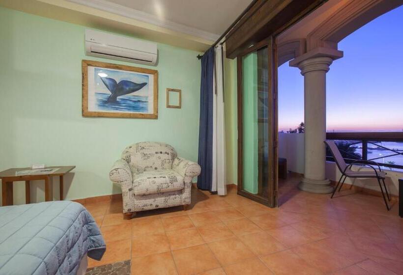 هاستل Posada Maria California