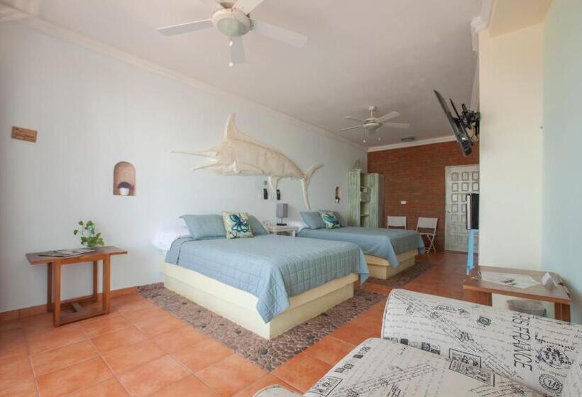 هاستل Posada Maria California