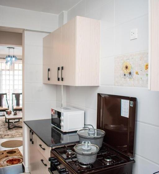 تختخواب و صبحانه Jakewa Jc Homes