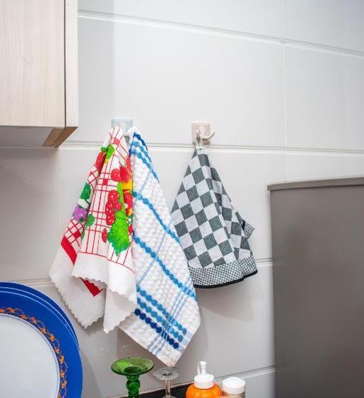 تختخواب و صبحانه Jakewa Jc Homes