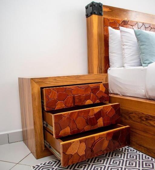 تختخواب و صبحانه Jakewa Jc Homes