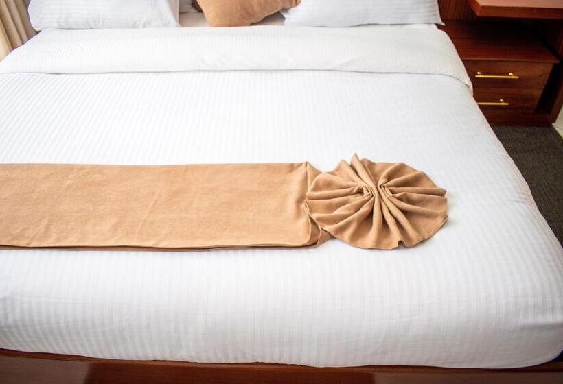 تختخواب و صبحانه Jakewa Jc Homes