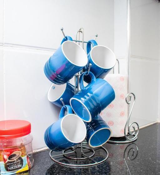 تختخواب و صبحانه Jakewa Jc Homes