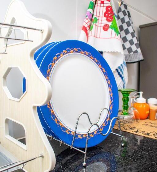 تختخواب و صبحانه Jakewa Jc Homes