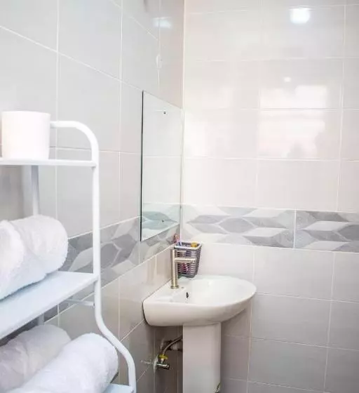 تختخواب و صبحانه Jakewa Jc Homes