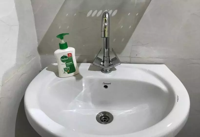 Aamiaismajoitus (B&B) Jibhi Mountain Retreat