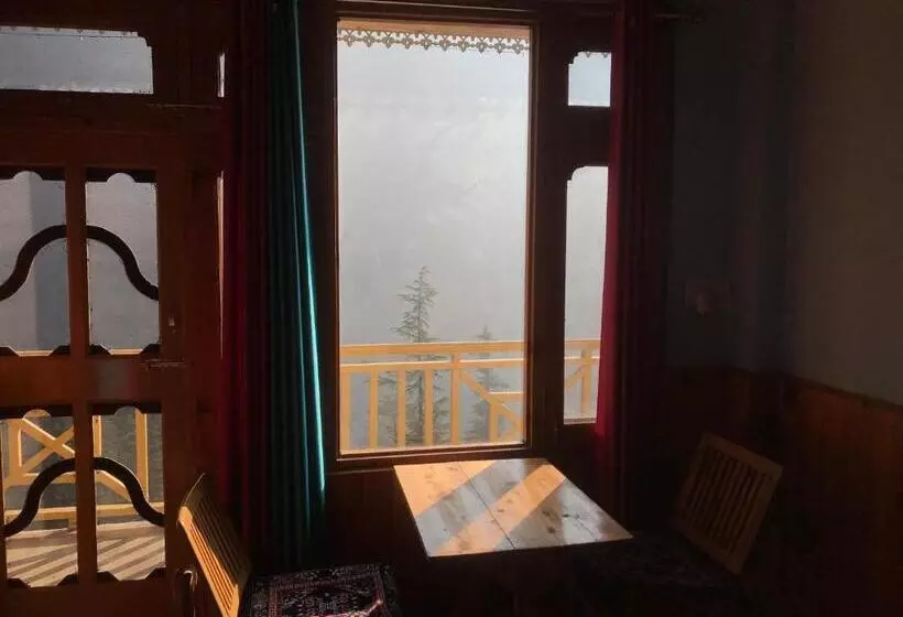 Aamiaismajoitus (B&B) Jibhi Mountain Retreat
