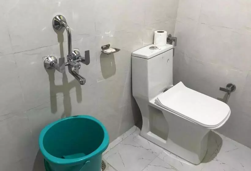 Aamiaismajoitus (B&B) Jibhi Mountain Retreat