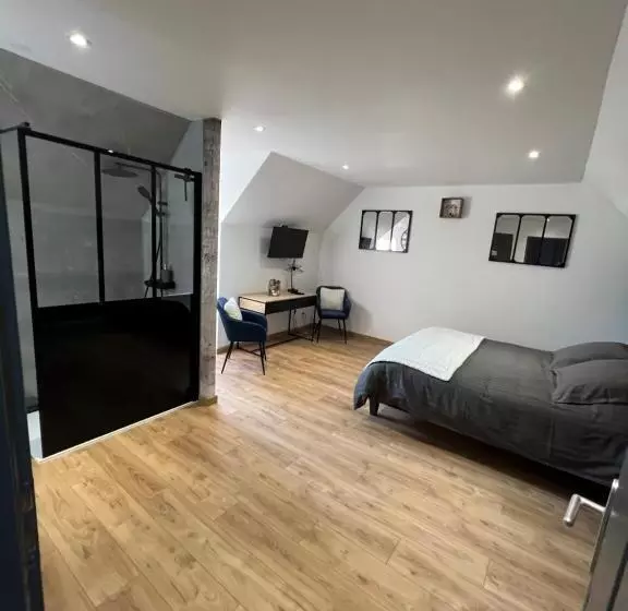 ベッドアンドブレックファースト La Tour Carrée