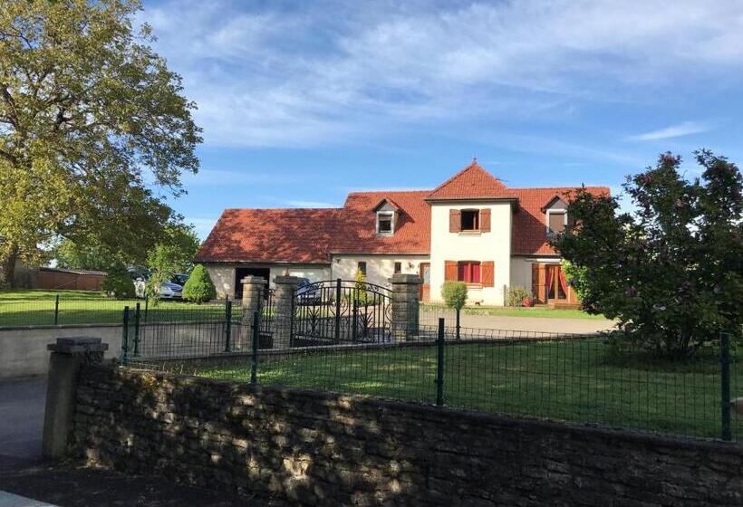 민박 La Tour Carrée