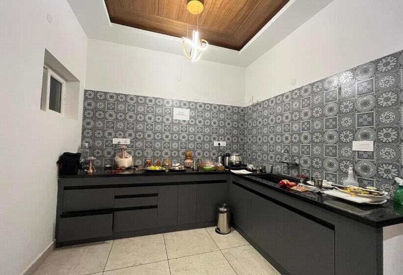 Aamiaismajoitus (B&B) Lushgreen Kodaikanal