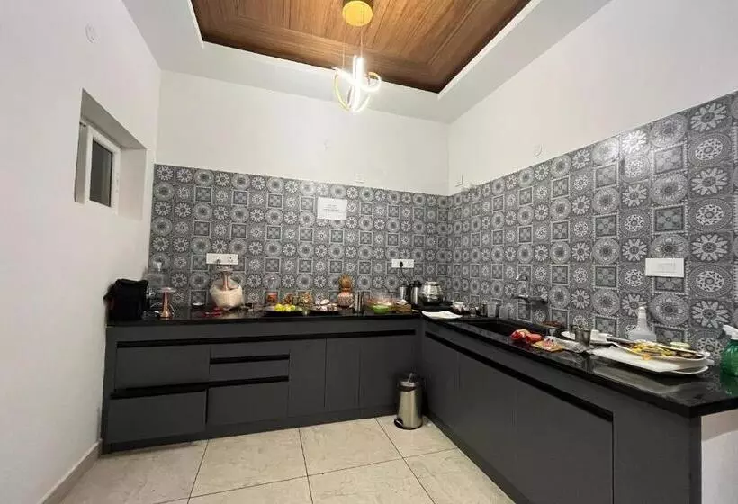 Aamiaismajoitus (B&B) Lushgreen Kodaikanal