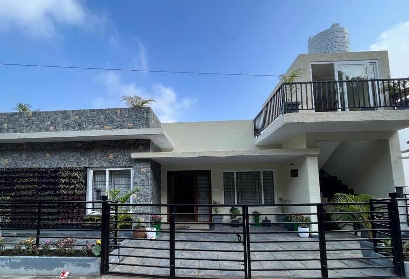 Aamiaismajoitus (B&B) Lushgreen Kodaikanal