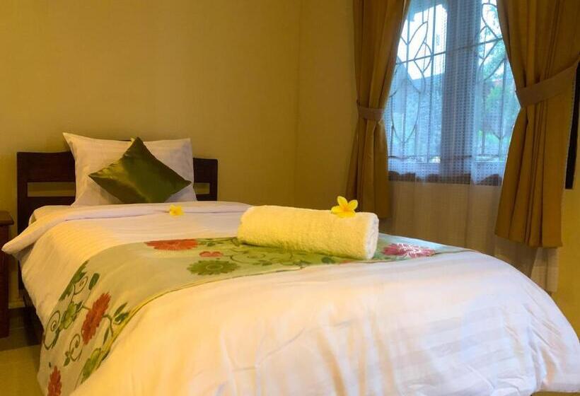 Отель Green Orry Inn Tetebatu