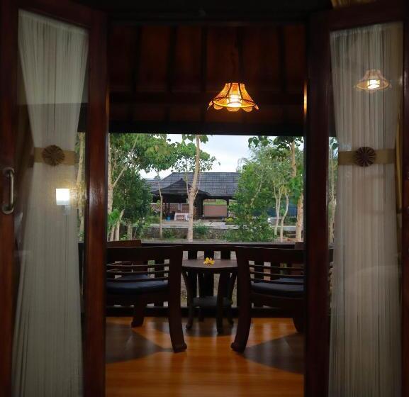 Отель Green Orry Inn Tetebatu