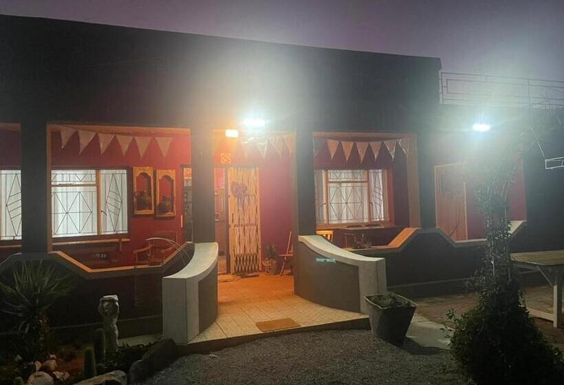 فندق Janri Gaste Plaas