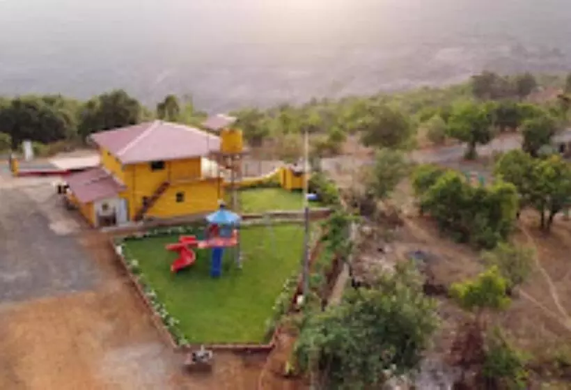 Hotelli Raigad Farm House 2 Pacad