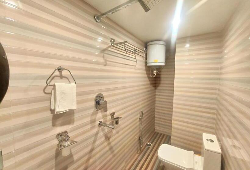 Hotel Royal View Residency