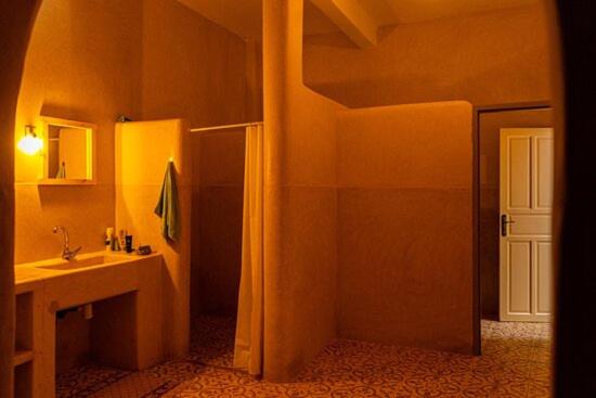 Pensió Bantaba Breeze