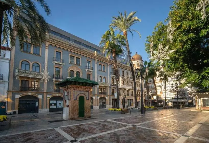 پانسیون Hostal Antiguo Palacio Hotel París