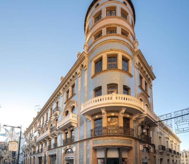 پانسیون Hostal Antiguo Palacio Hotel París