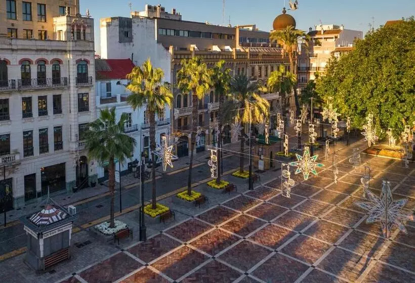 پانسیون Hostal Antiguo Palacio Hotel París