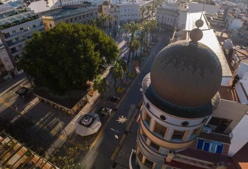 پانسیون Hostal Antiguo Palacio Hotel París