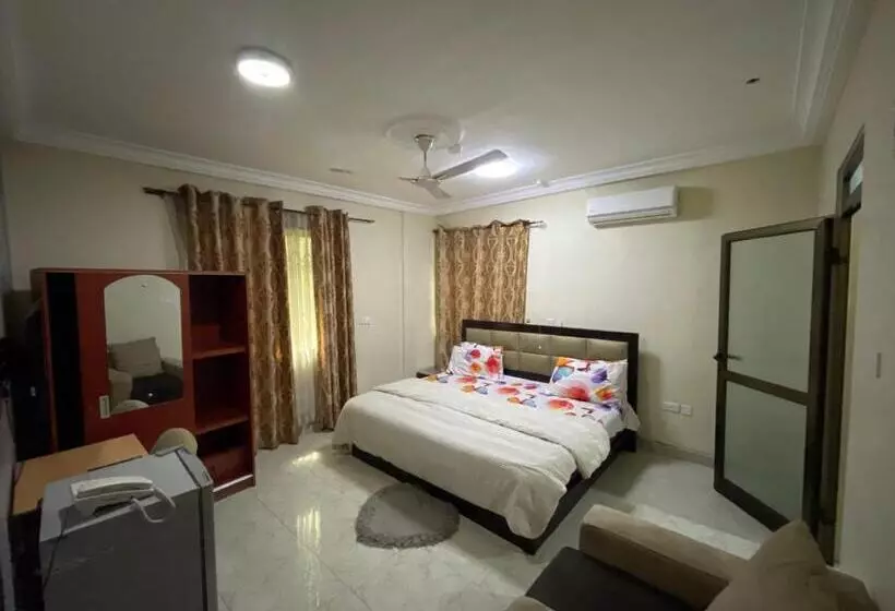 Majatalo Humble Grace Guesthouse / Lodge