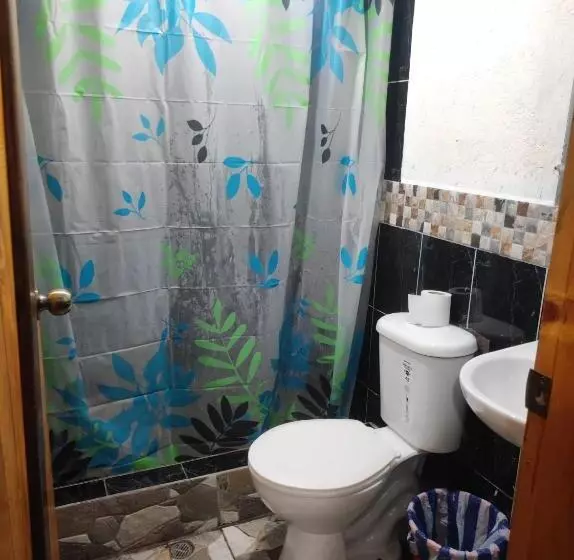 ペンション Ilinizas Wasi Hospedaje