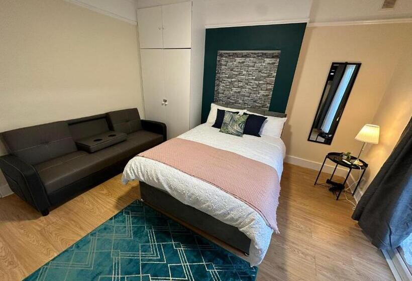 펜션 Willesden Guest Room 130
