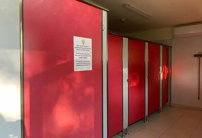 Retkeilymaja Camping La Faloise