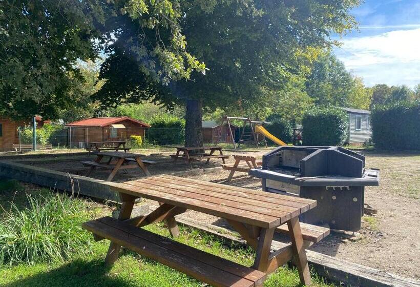 הוסטל Camping La Faloise