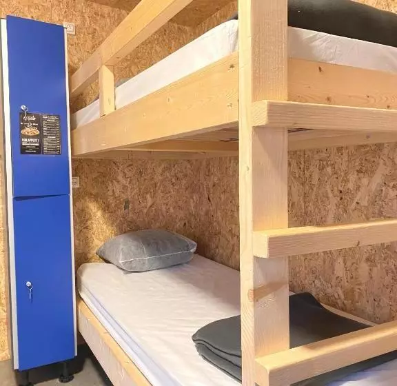 Retkeilymaja Camping La Faloise